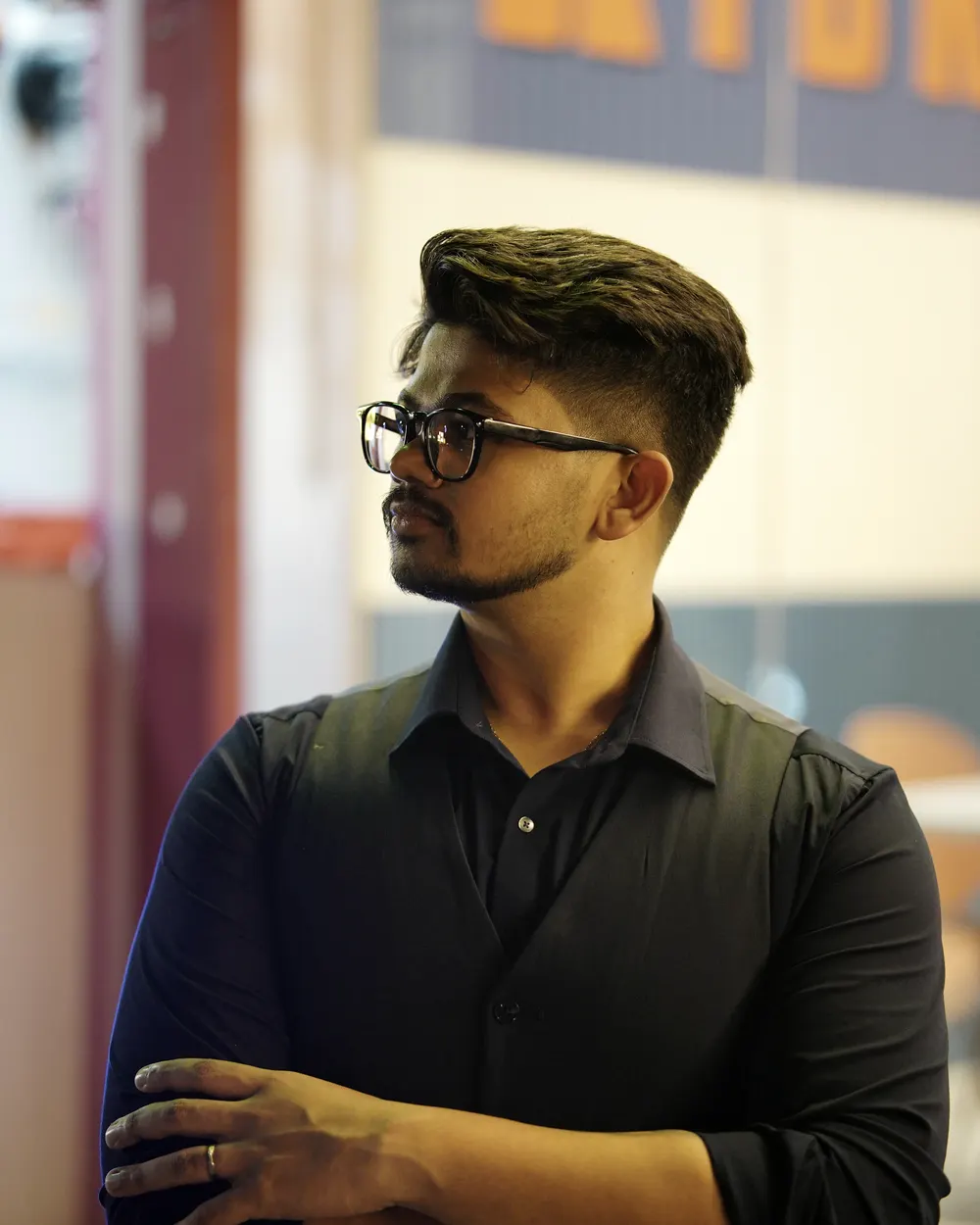 Varun Vinod speaking at a leadership event